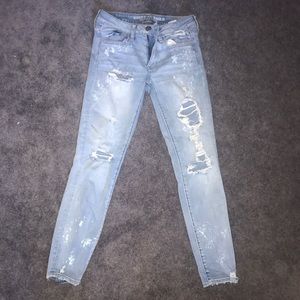 American Eagle super stretchy ripped skinny jeans